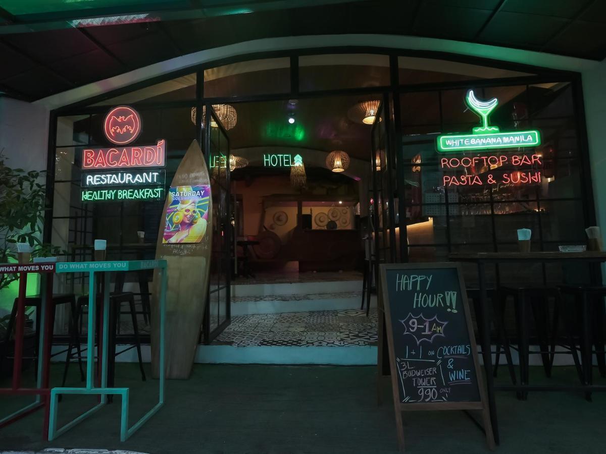 Connector Hostel Makati City Exterior photo